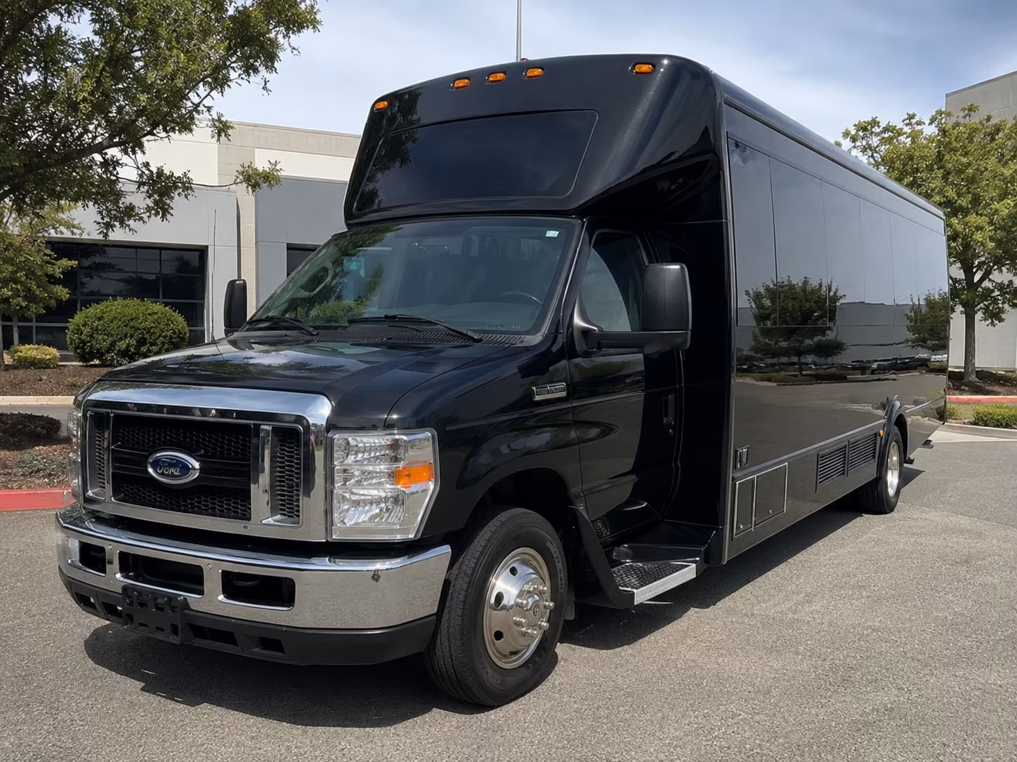 Dallas Bachelor & Bachelorette Transportation party bus exterior