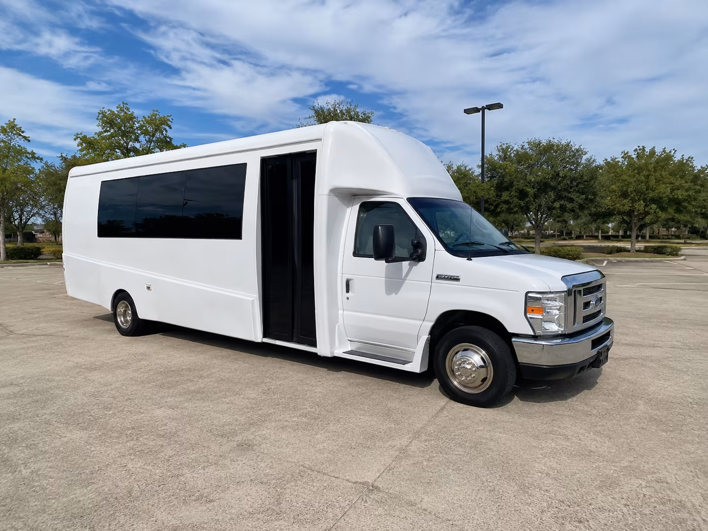Dallas Winery Tour & Pub Crawl Transportation party bus exterior
