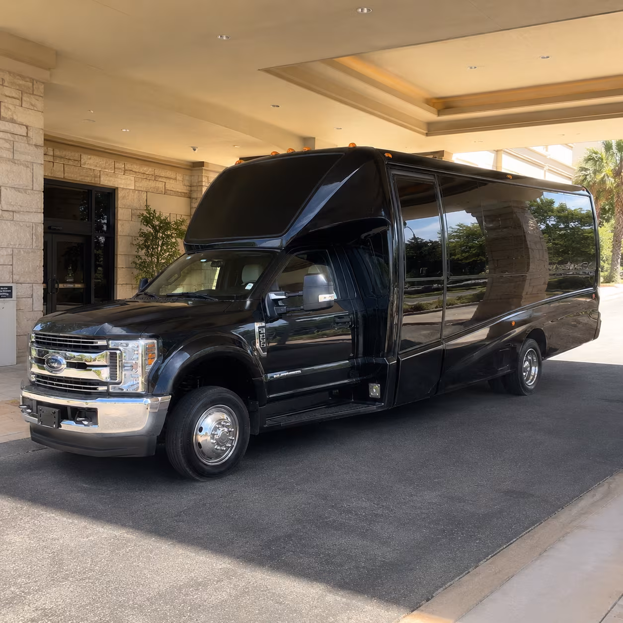 Denton Winery Tour & Pub Crawl Transportation